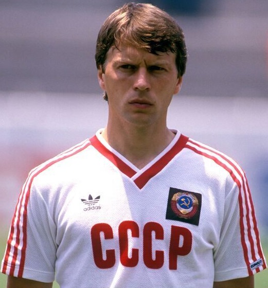 	Nikolay Larionov 	